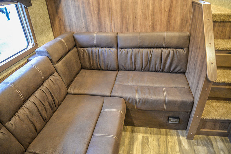 America's 1 Horse Trailer Lakota Trailers