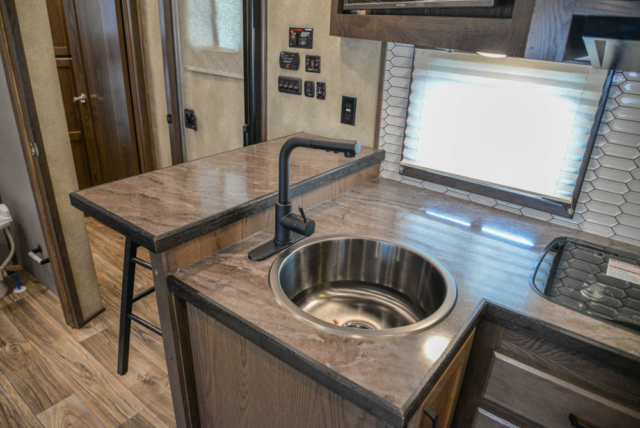 Kitchen Sink in IN8X17BB Infinity Edition Horse Trailer | Lakota Trailers