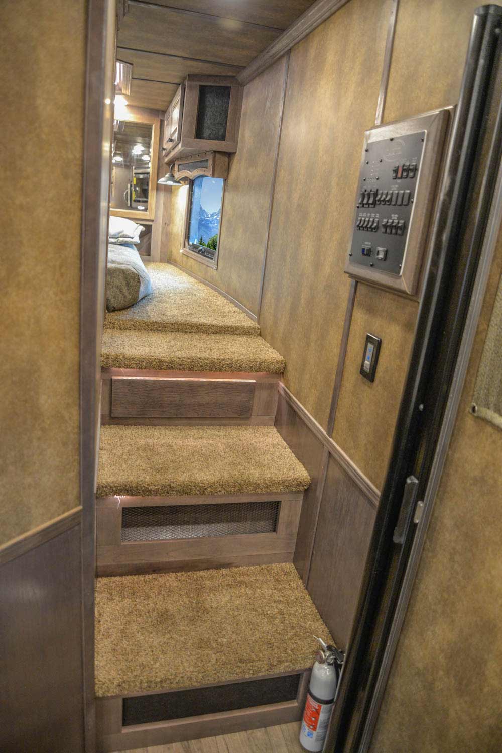 Steps to Bed in Gooseneck in BH8X23T2S Bighorn Edition Horse Trailer | Lakota Trailers