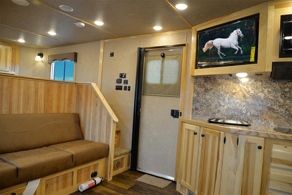 Living Quarters in C8X15SR Charger Edition Horse Trailer | Lakota Trailers