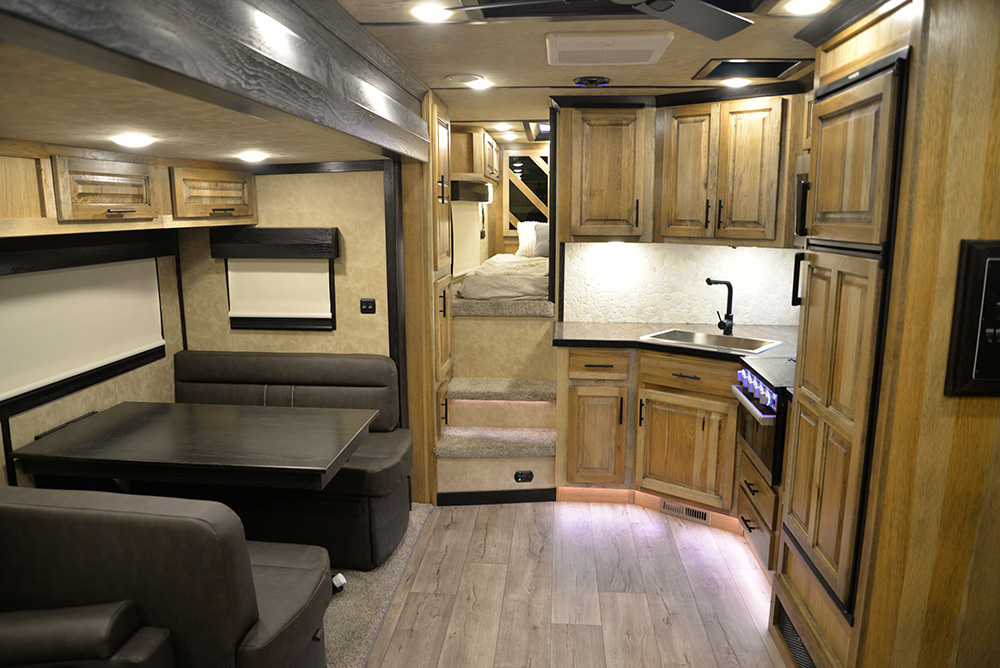 2020 Lakota Bighorn Interior