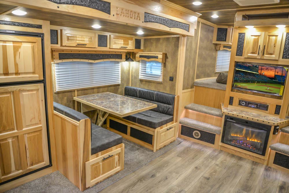 Dinette in BH8X17CE2S Bighorn Edition Horse Trailer | Lakota Trailers