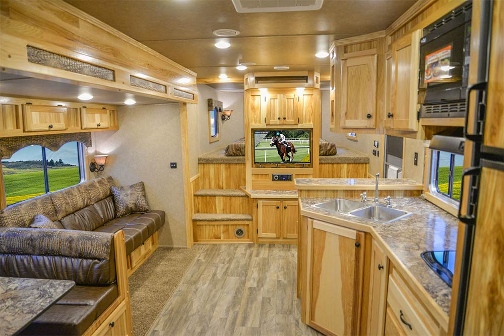 Living Quarters in C8X18CE Charger Edition Horse Trailer | Lakota Trailers