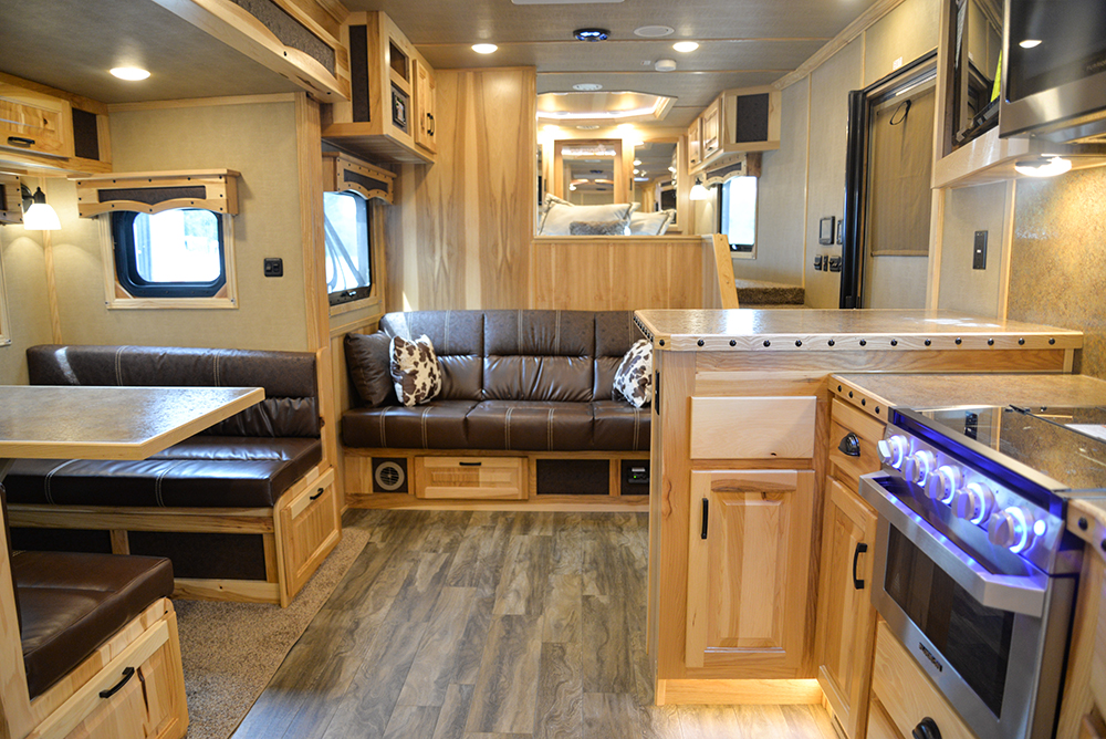 America's 1 Sold Living Quarters Horse Trailer Lakota Horse Trailers » BH8X16SRB Bighorn