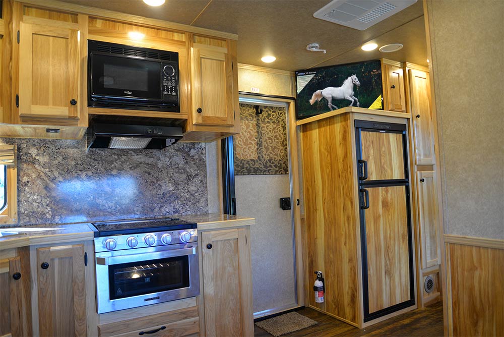 Living Quarters in C8X16BB Charger Edition Horse Trailer | Lakota Trailers