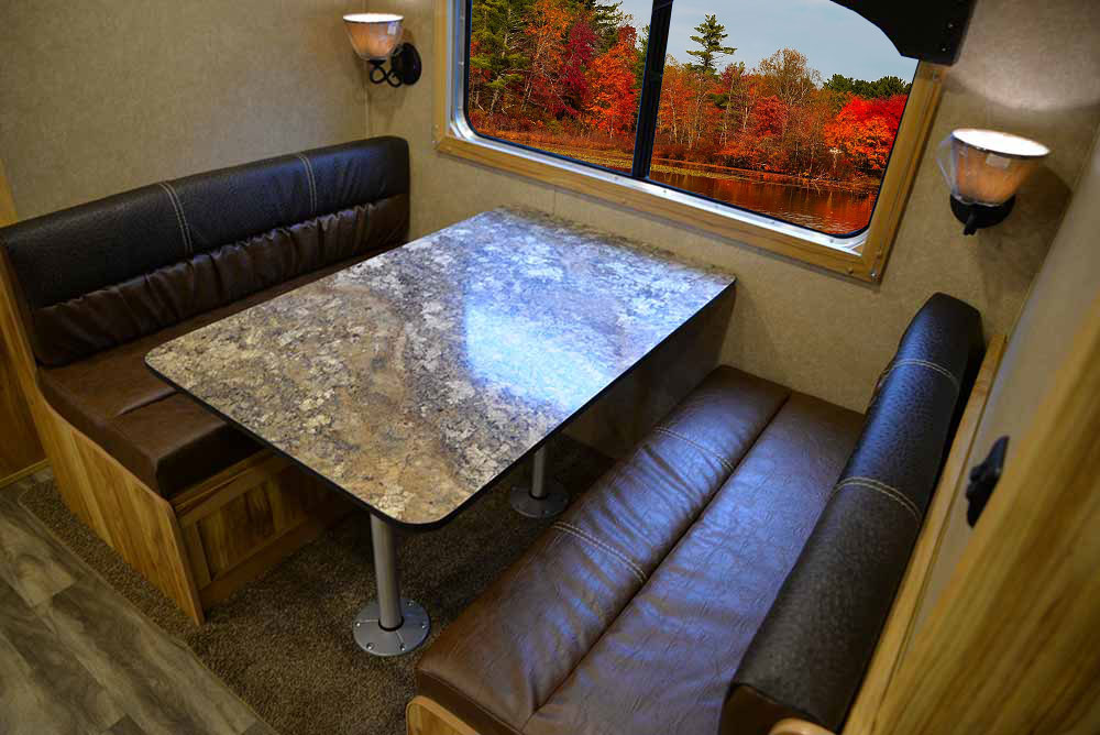 Dinette in C8X15SRB Charger Edition Horse Trailer | Lakota Trailers